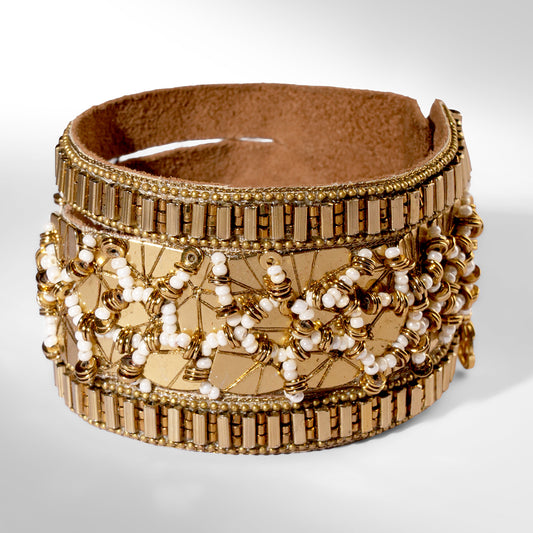 Deepa Gurnani Pret Lumis Bracelet in Gold color