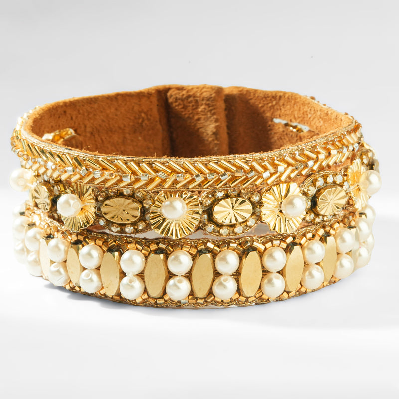 Deepa Gurnani Pret Ascania Bracelet in Gold color