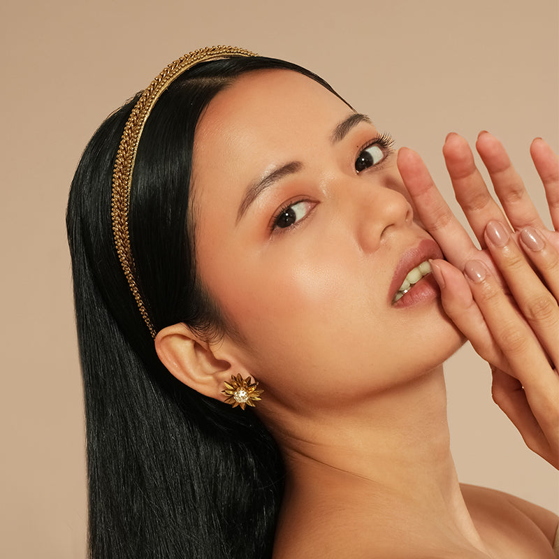 Model wearing Deepa Gurnani Pret Maran Headband in Gold