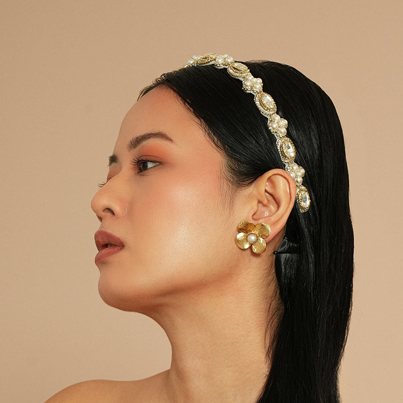 Model wearing Deepa Gurnani Pret Daye Earrings 