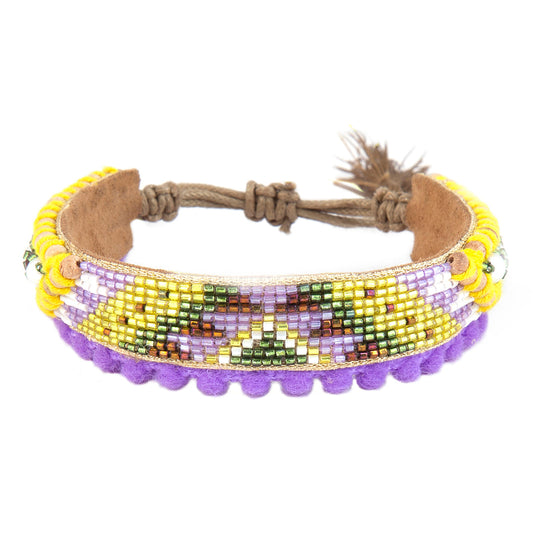 handmade lavendar beaded bracelet