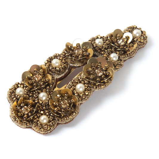 Shop Nirvi Clip